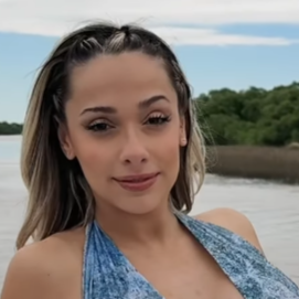 Influencer de lifestyle y cantante - Maca Castro